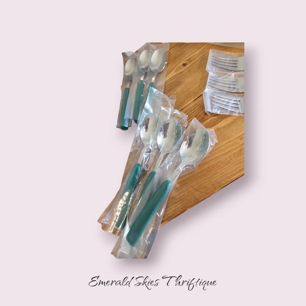 Vintage Oneida color trends silverware new.